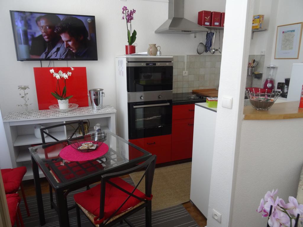 Residence Chez Tante Germaine Strasbourg Bagian luar foto