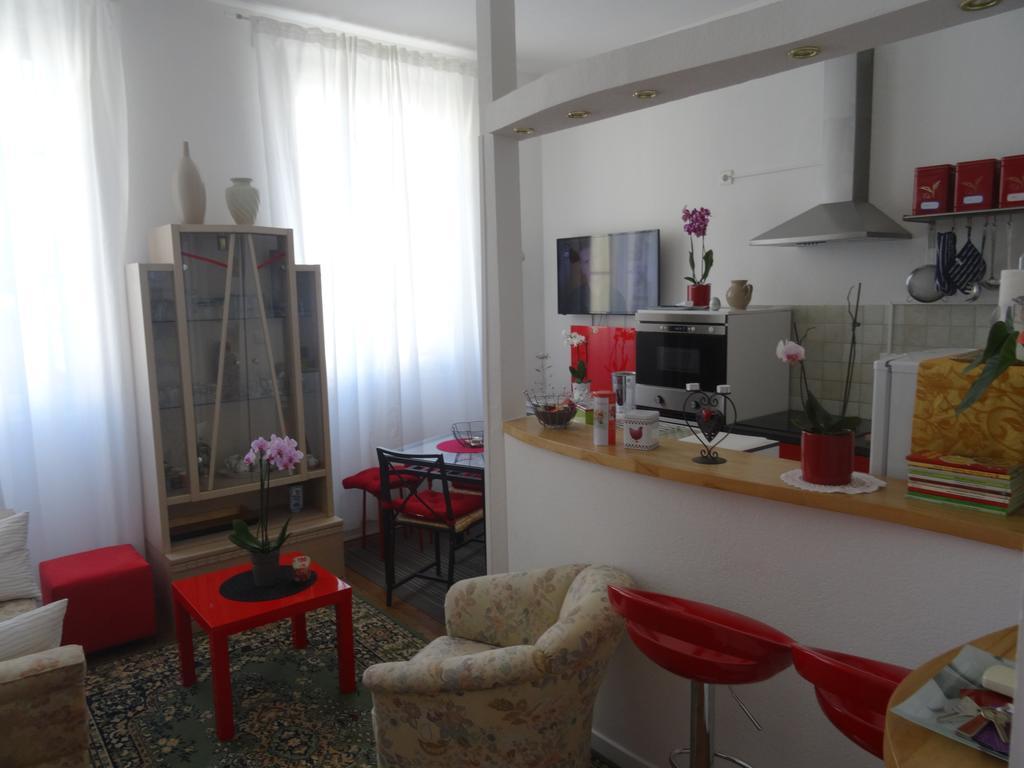 Residence Chez Tante Germaine Strasbourg Bagian luar foto